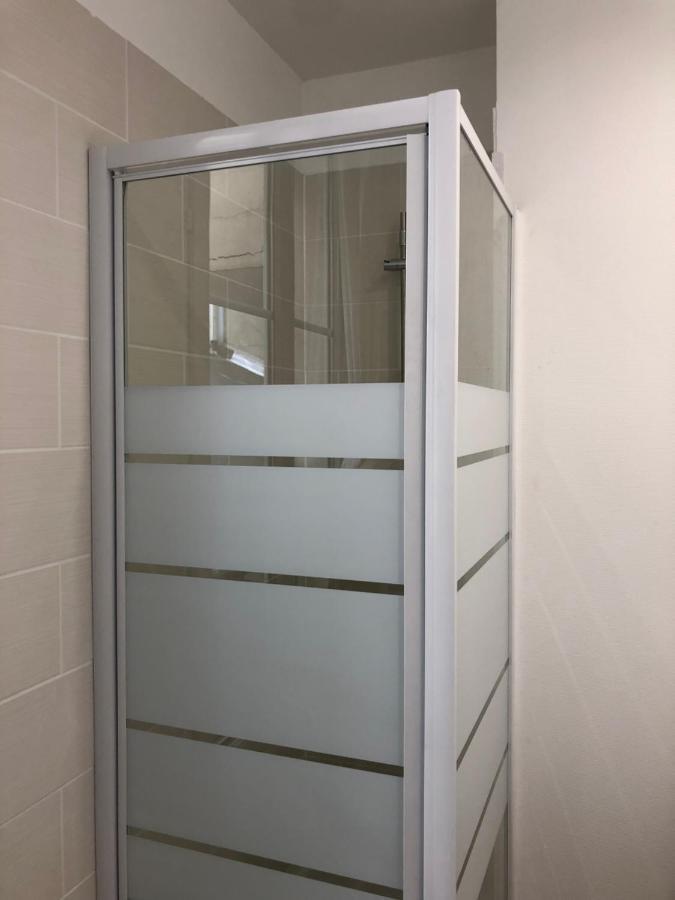 New Saint Maur-Logement Lovely Flat 32M2 París Exterior foto