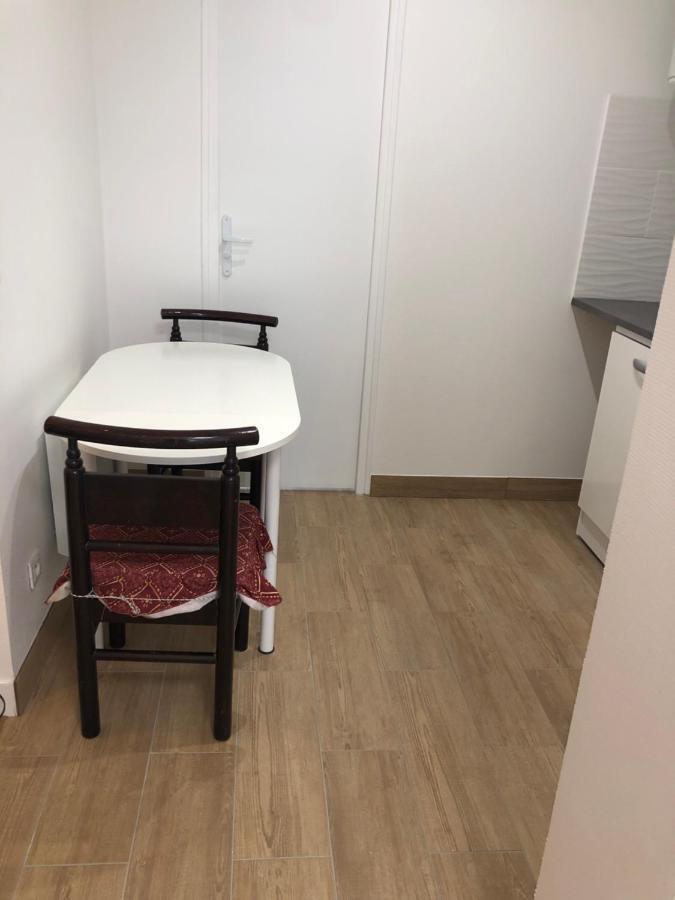 New Saint Maur-Logement Lovely Flat 32M2 París Exterior foto