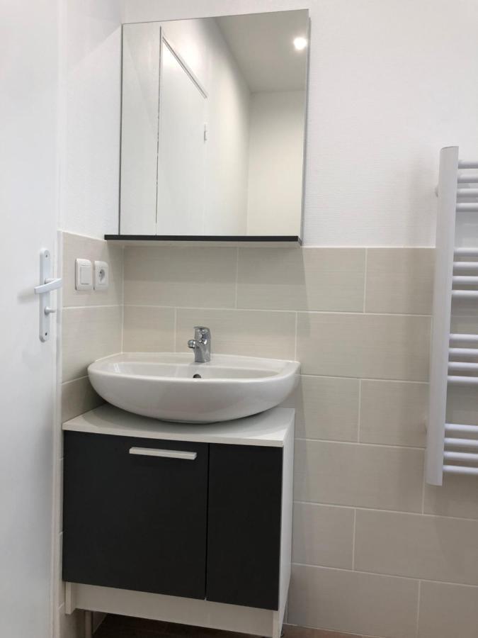 New Saint Maur-Logement Lovely Flat 32M2 París Exterior foto